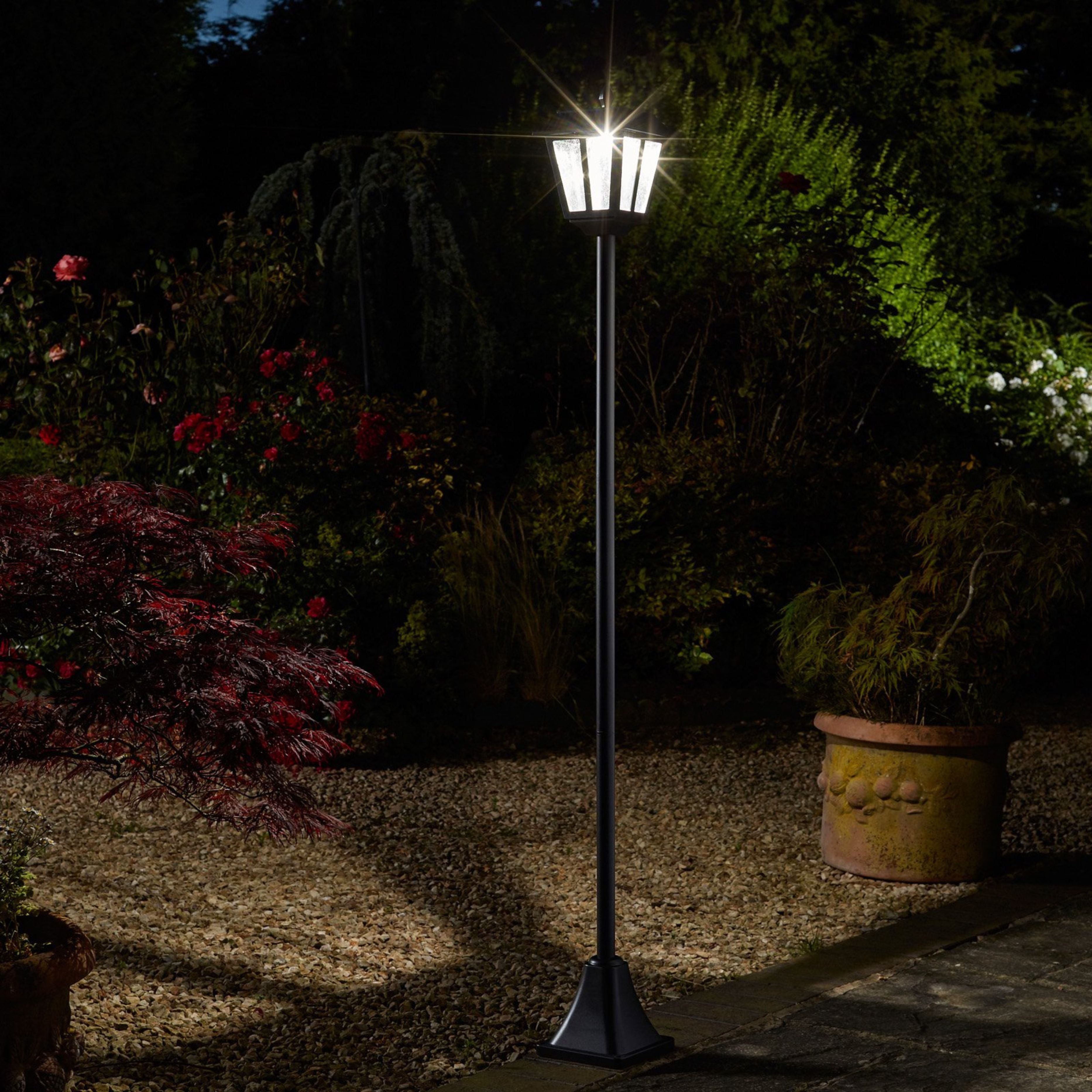 Whitehall 365 Solar Lamp Post 100L