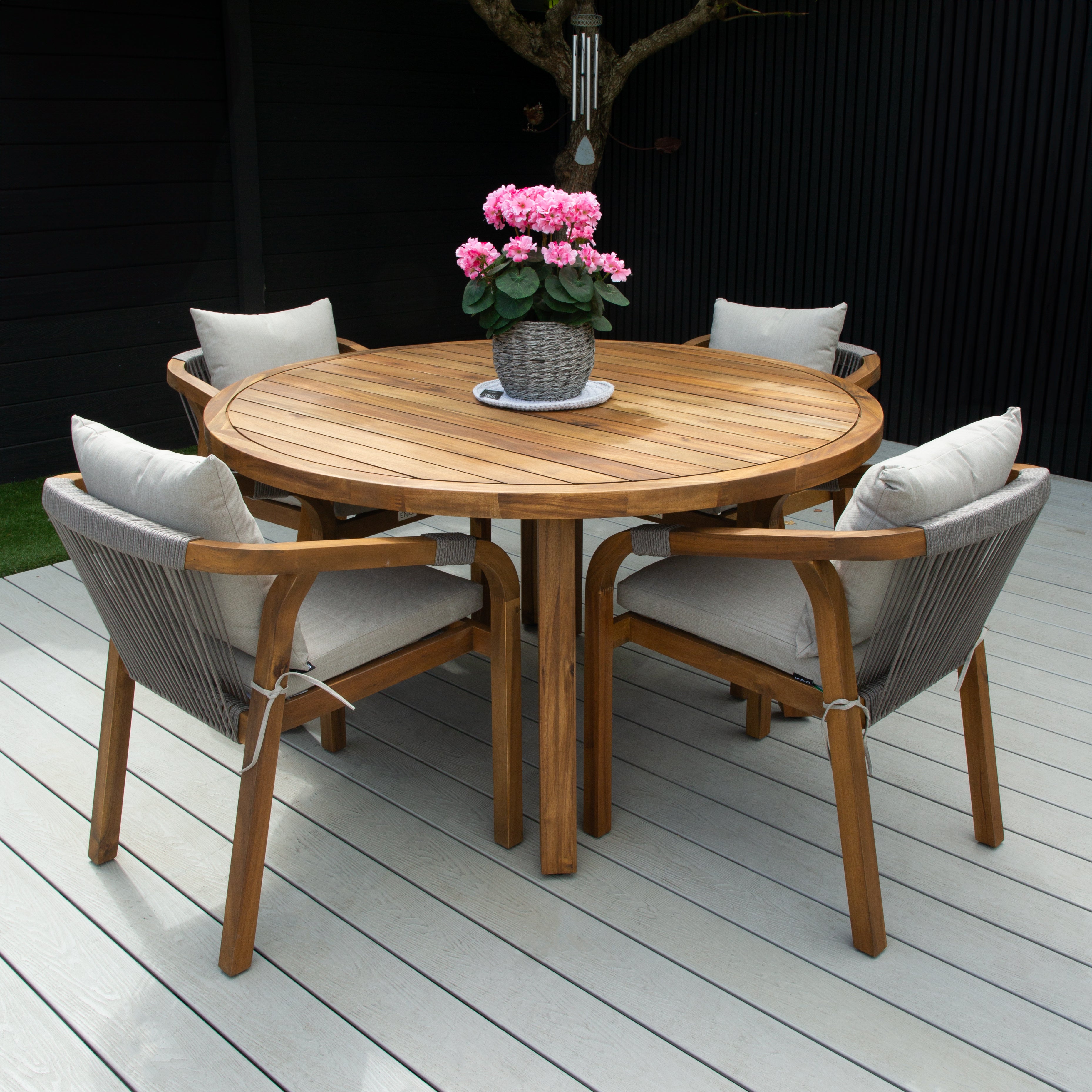 ENJOi Hanoi 4 Seat Dining Set
