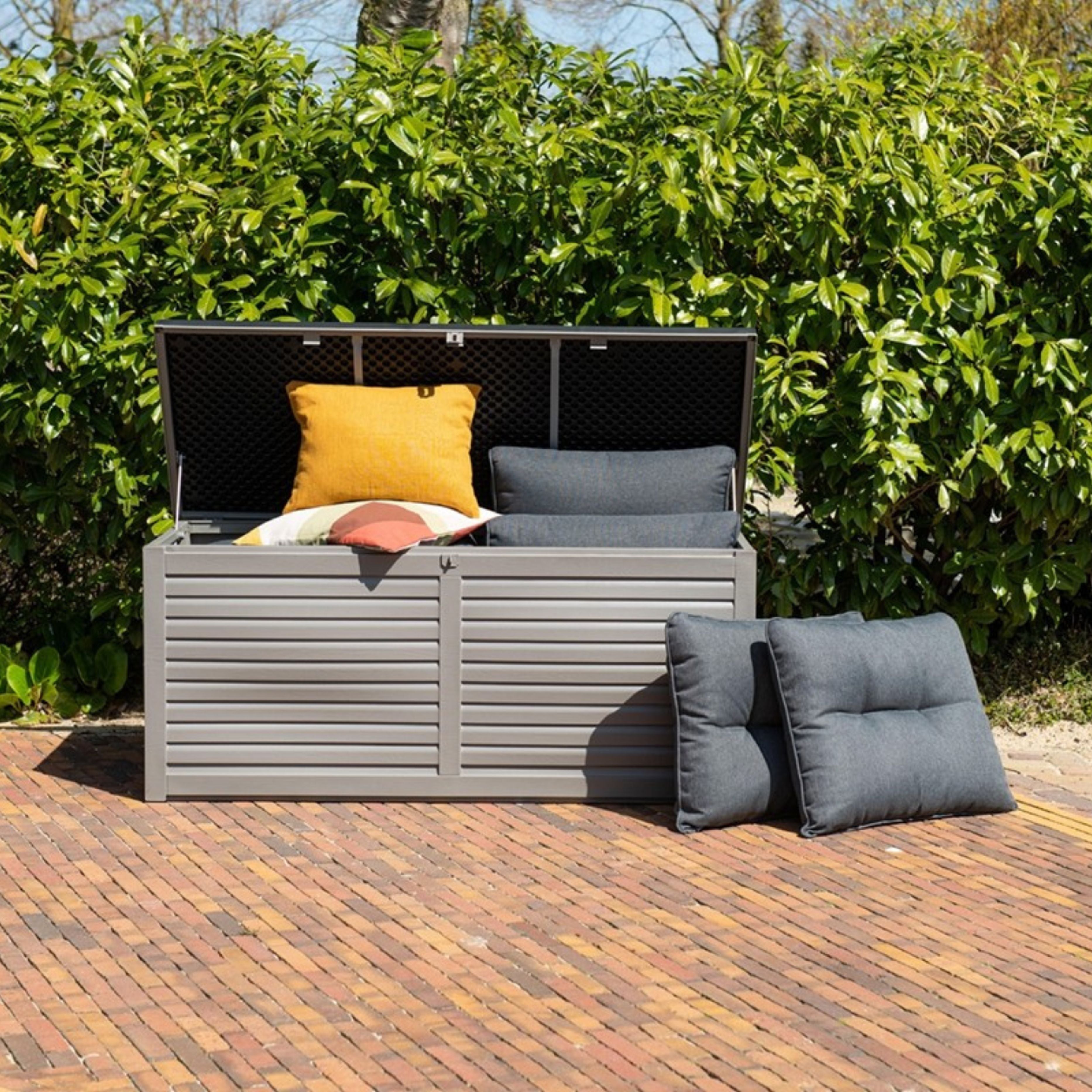 Primo Cushion Box 490L