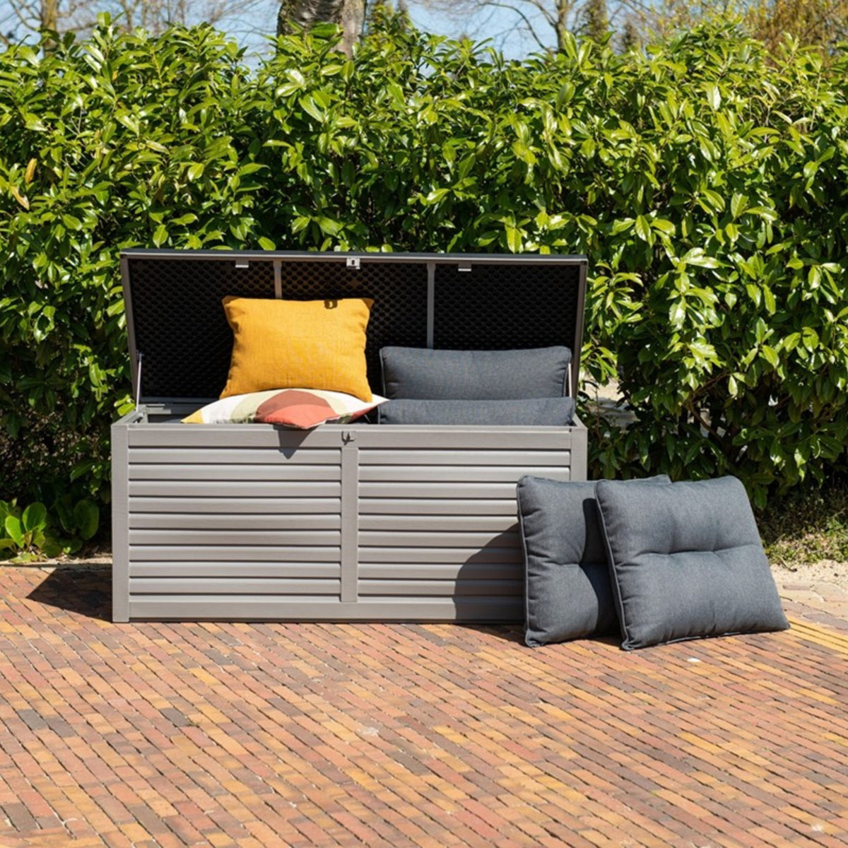 Primo Cushion Box 490L